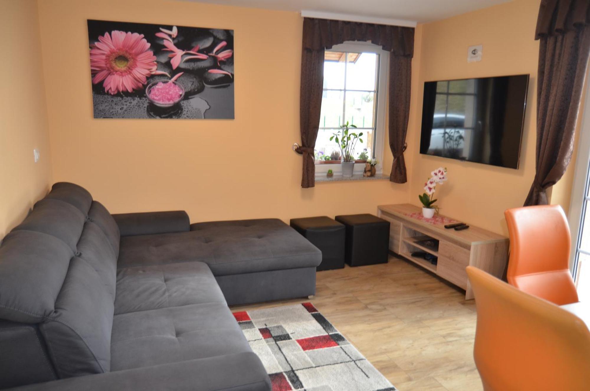 Holiday Home With Hot Tub And Sauna Sabina Rovte エクステリア 写真